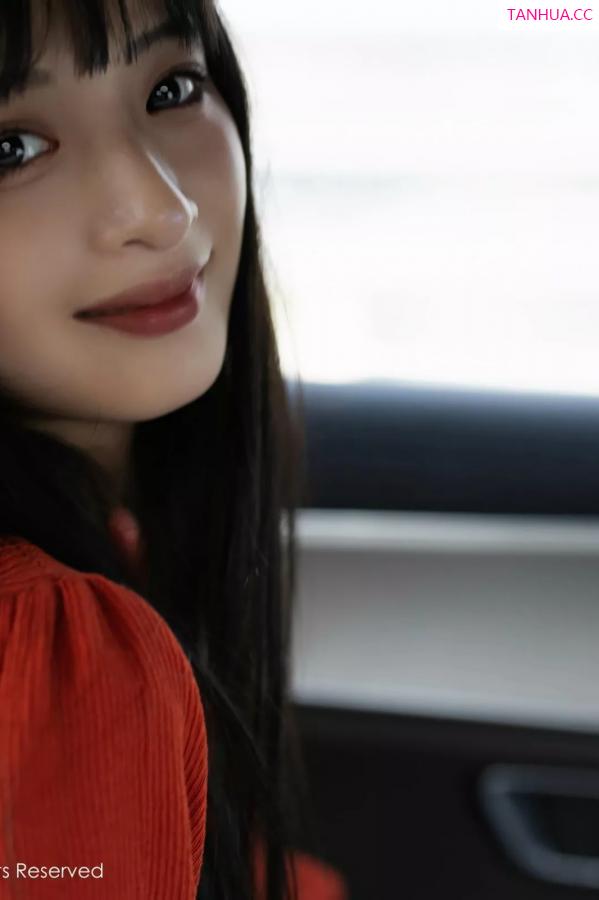   [XiuRen]高清写真图 2025.05.08 No.10247 茂木希子 橙色T恤第16张图片